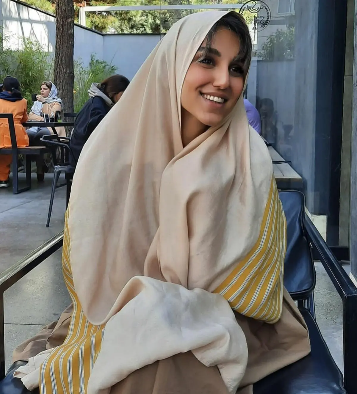 نگار نیکدل