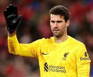 ستاره لیورپول 6 هفته دور از مستطیل سبز