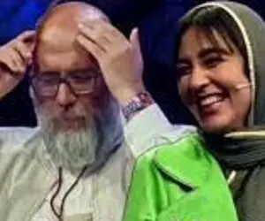 آواز شاد؛ بحرانی با شونه کله کچلشو شونه میکنه میخندن بعد با شونه ساز میزنه کف میکنن