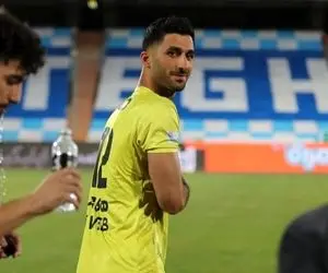 رشید مظاهری تمدید کرد!