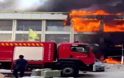 آتش سوزی گسترده در مجتمع تجاری اطلس درگهان- قشم + ویدیو و علت