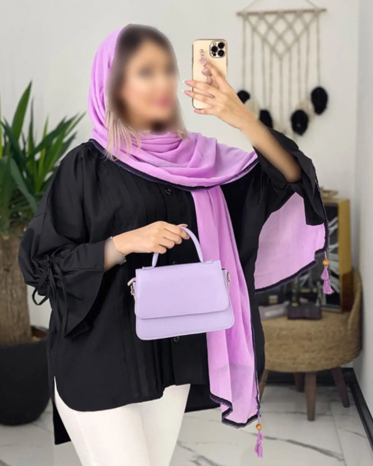 مانتو مشکی ساده دکمه دار