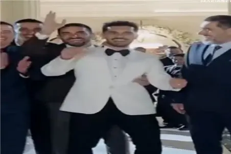 آواز شاد؛ رقص بروبچه های پرسپولیس تو عروسی امید عالیشاه / همه حرفه ایا