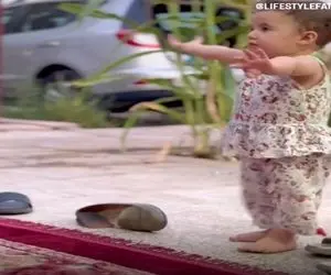 آواز محلی؛ تو شکم مادر که مشخص شد یه بچه ترکه رقص پا خودکار روش نصب میشه مثه این جوجه