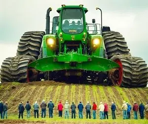 ابزارآلات غول پیکر؛ ماشین های مدرن کشاورزی که تو 20 دقیقه 20 هکتار رو شخم میزنن