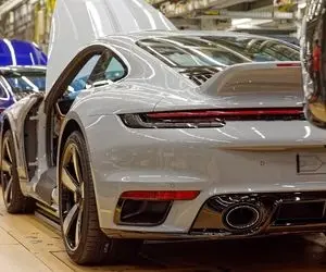 پس پرده تکنولوژی؛ ببینید پورشه خودروهای لوکس خود را چگونه تولید می کند