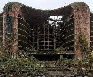 معماری خلاقانه؛ خونه رو ول کردن به امون خدا کثافت بسته بازسازیش میکنن حیرت آور میشه