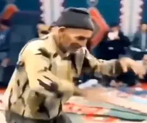 آواز شاد؛ پیر خمیده و فرتوت تو عروسی پابه پای جوونا که نه بهتر از اونا مجلسو گرم کرد