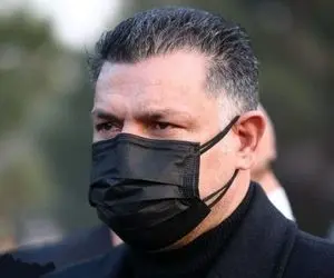 انتقاد تند علی دایی به دولت؛ دنیا در حال سبز شدن است