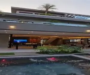 معماری خلاقانه؛ خونه ساختن اسکی از ماسوله سینماشم انداختن تو استخر هم فال هم تماشا