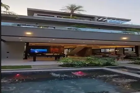 معماری خلاقانه؛ خونه ساختن اسکی از ماسوله سینماشم انداختن تو استخر هم فال هم تماشا