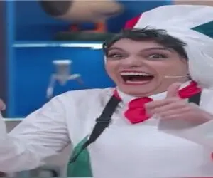 سکانس خندان؛ عباس محبوب نیما و الیکا و جواد خواجوی تشبیه میکنه؛ به الیکا میگه گلابی