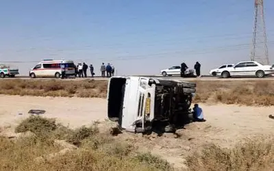 انحراف مینی‌بوس در محور آبادان–ماهشهر ۱۴ مصدوم برجا گذاشت؛ جزئیات تصادف