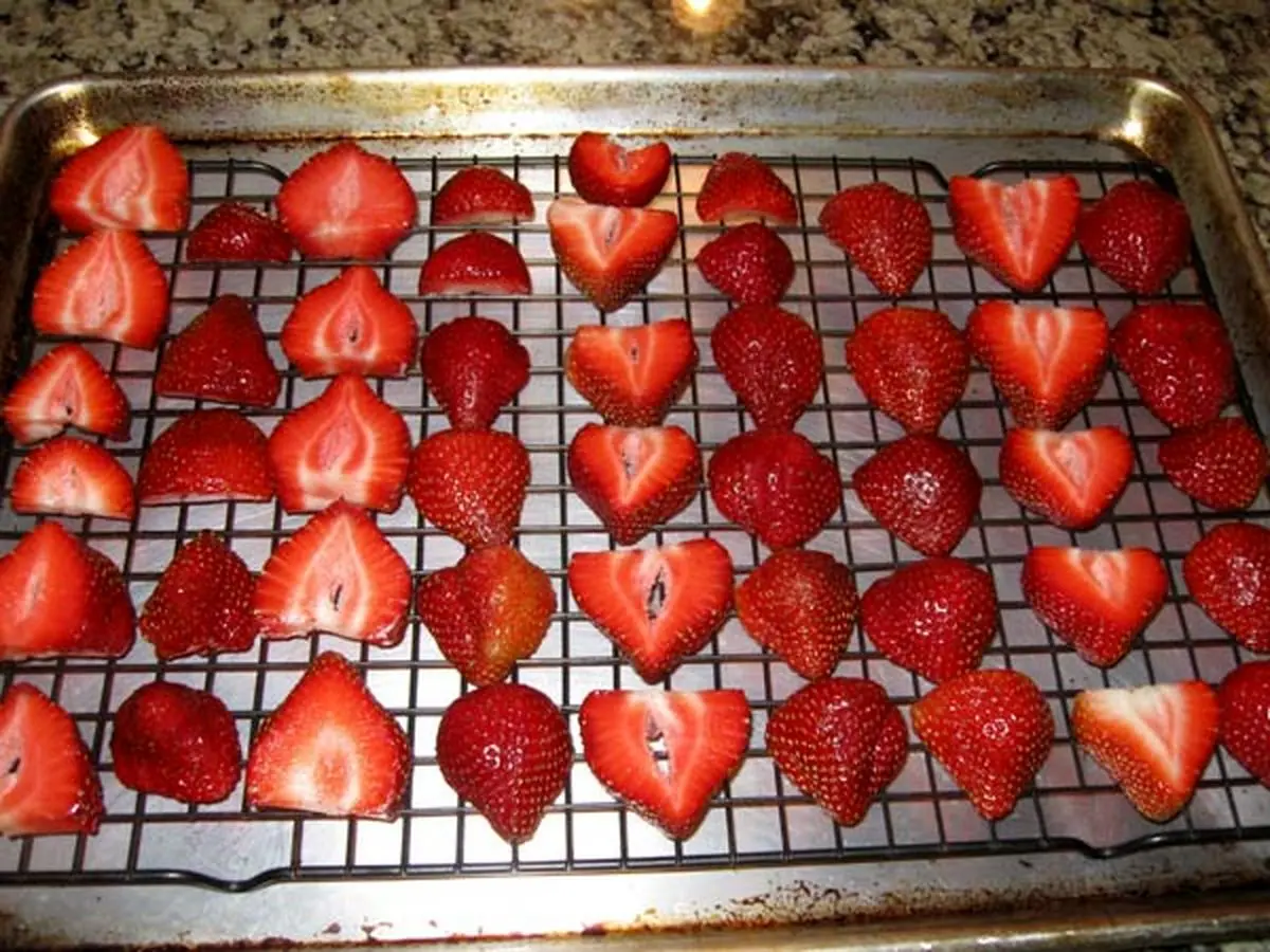 dried-strawberries-