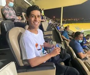 (عکس) آقای قائدی ای کاش جای سکو در زمین بودی!