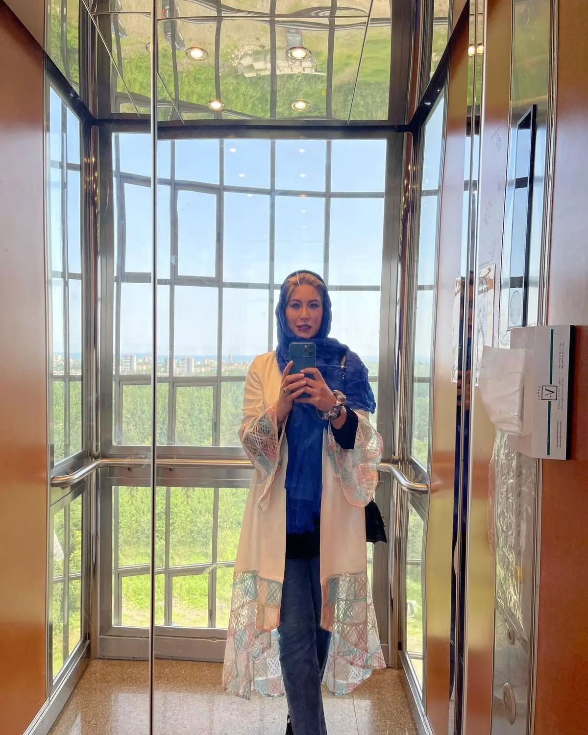 fariba_naderi___1625403057
