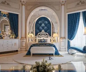 چیدانه خیلی قشنگ؛ با چیدمان پرده و مبل آبی درباری و کرم تم خونه تو بهاری کن