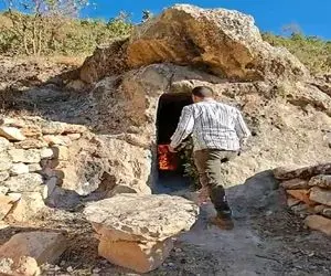 معماری خلاقانه؛ خونه ساخت تو تپه سنگی توش انگار خونه هایبل قابیله