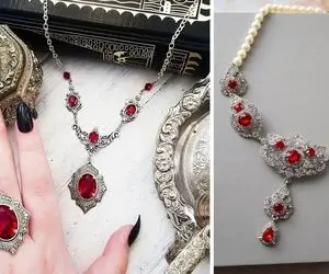 گردنبند نقره عقیق سرخ؛ ترکیبی از هنر ایرانی و زیبایی مدهوشانه که همرو عاشق خودت میکنی