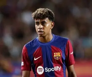 توهین‌های نژادپرستانه هواداران رئال مادرید علیه یامال