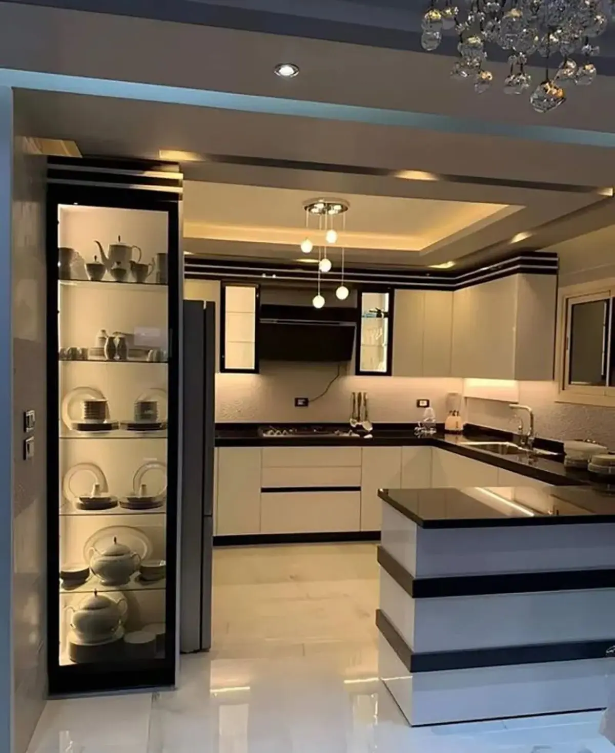 کابینت هایگلاس