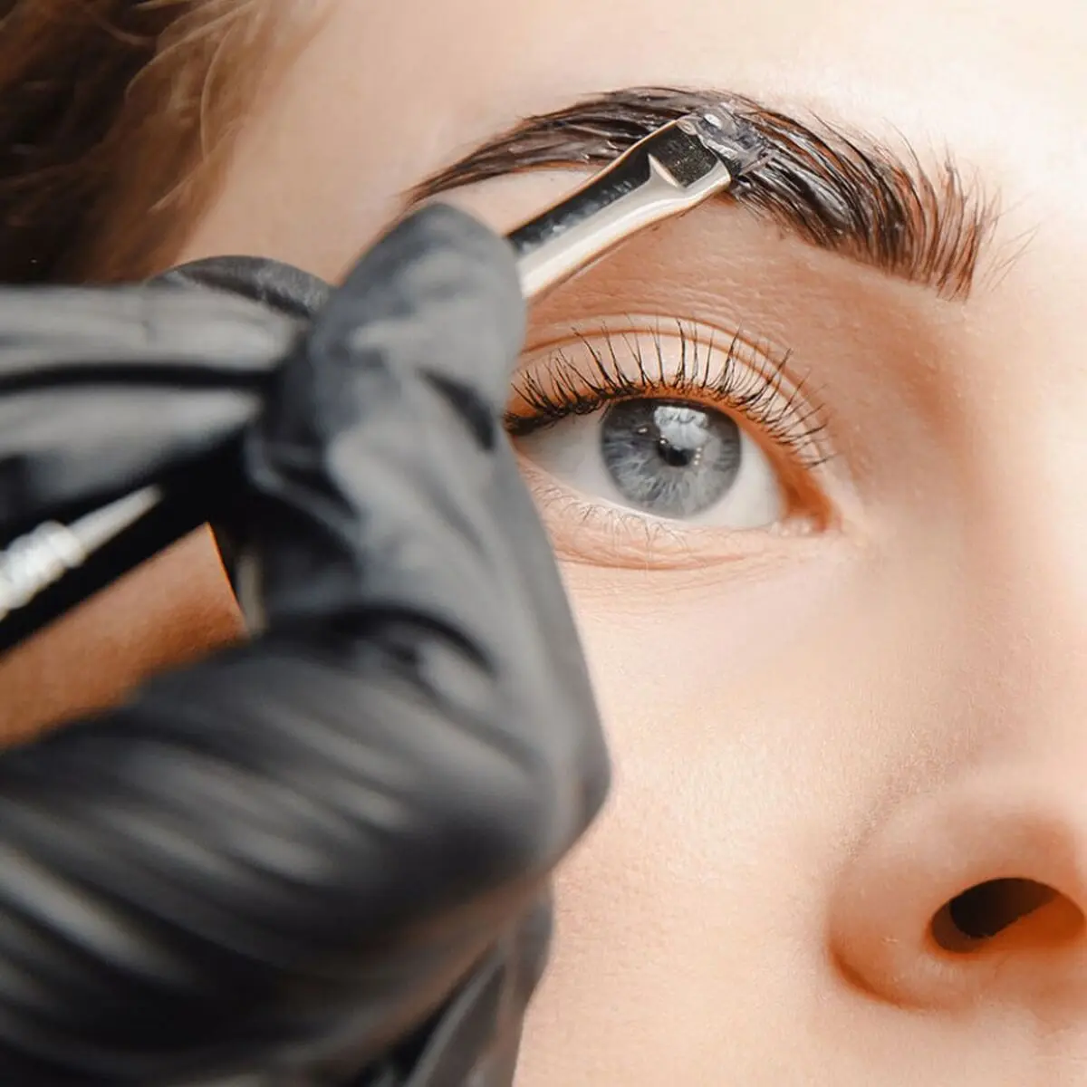 GIN-Services_EYEBROW-TINTING__FillWzkwMCw5MDBd