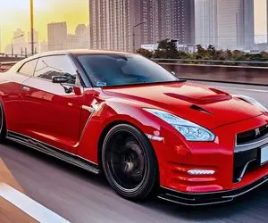 پایان تولید و خداحافظی با یک ابَرخودروی پر سر و صدا