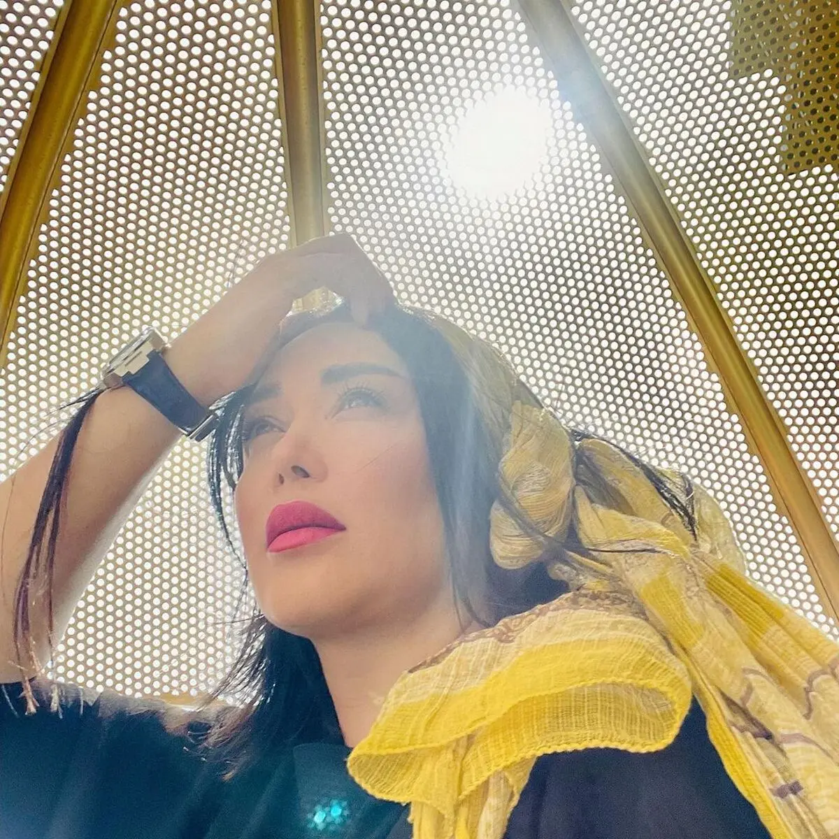 سارا منجزی پور