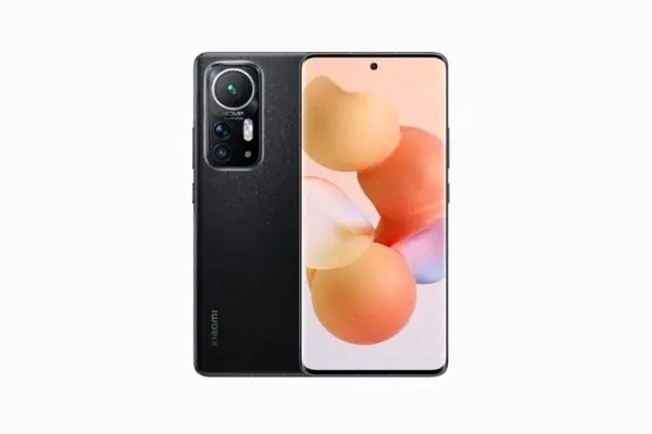 Xiaomi 12 Pro case renders reveal back panel design featuring a massive primary camera