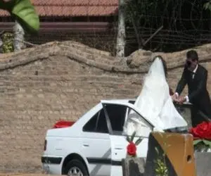 (ویدیو) فیلم جنجالی عروس داماد بدون حجاب در خیابان!