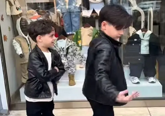 آواز شاد؛ قشنگترین رقص مردونه ای که تا حالا دیدم میرسه به این فسقلی که لاتیشو پر کرده