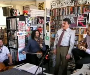 آواز ماندگار؛ واقعا حظ میکنی با شنیدن این آهنگ استاد شجریان چه با حس از عشق رو میخونه