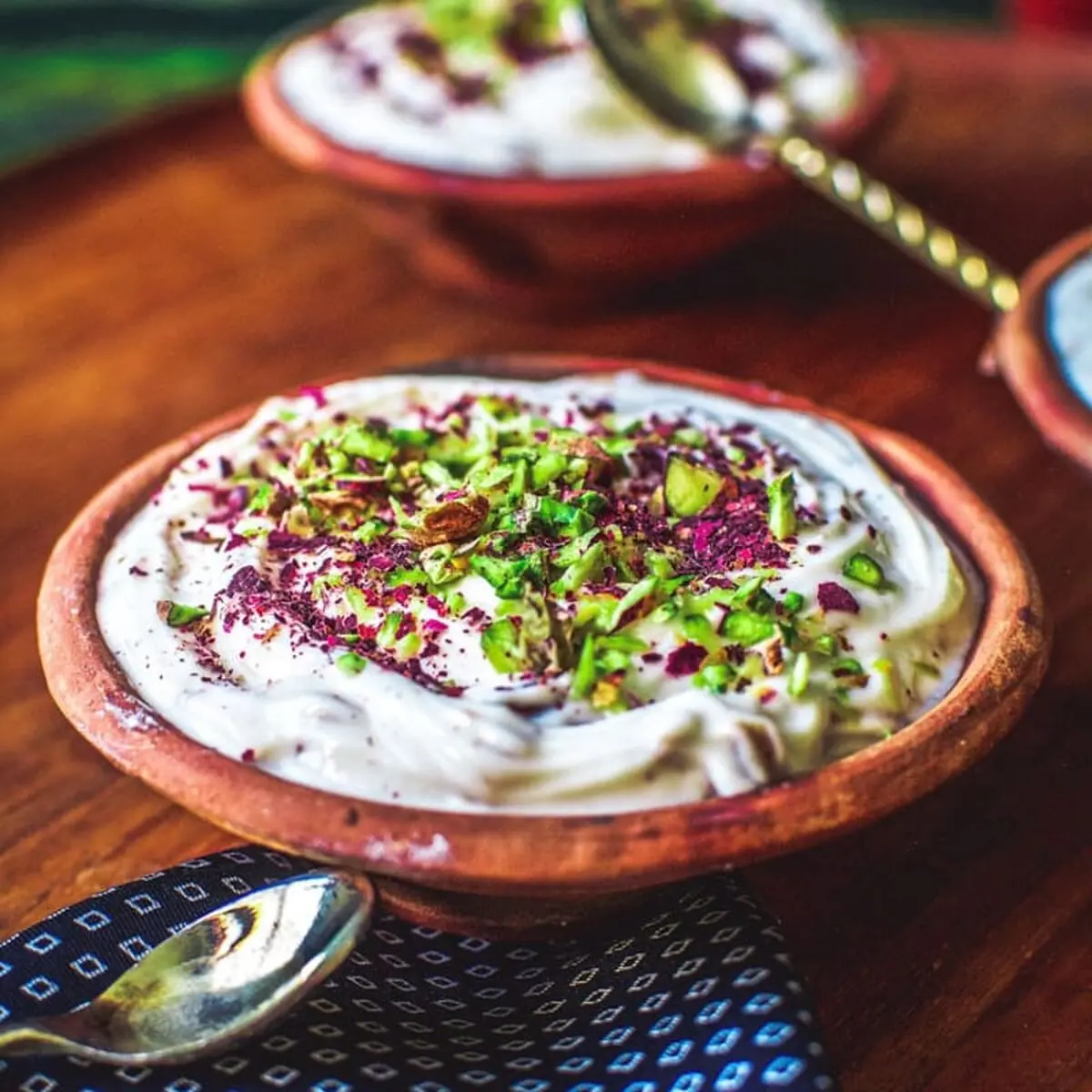 1x1-gulkand-shrikhand-recipe-video-how-to-make-rose-srikhand