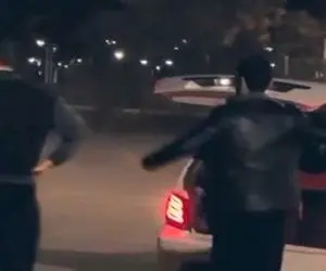 آواز شاد؛ این پسر سیس عقاب تنهارو گرفته بود تا وقتی دوستش رسیدو با هم طوفان کردن