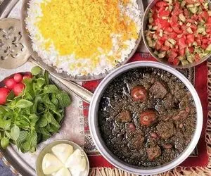 آشپزی حرفه ای؛ ترفند های خوشمزه شدن قورمه سبزی تلخی لیمو رو حتما بگیر که زهره مار نشه