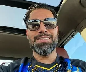 حمله امیرحسین صادقی به فیروز کریمی: تاسف به حال او!