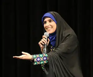 ماجرای پیامک کشف حجاب برای " مژده لواسانی" مجری چادری تلویزیون!
