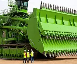 ابزارآلات غول پیکر؛ دستگاه های فوق پیشرفته که بر هنر ساخت جاده کوهستانی تسلط دارد