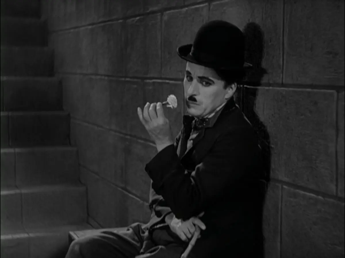 charlie-chaplin-city-lights4