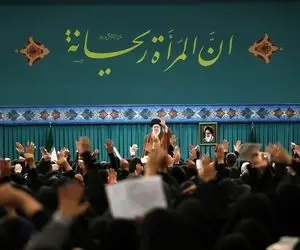 رهبر انقلاب: رویکرد غرب در مبحث زن در سودجویی و لذت‌جویی خلاصه می‌شود