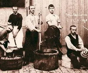 سوار ماشین زمان بشوید؛ خوشی های قدیمی مثل آلاسکا شیرین و ارزان بودند