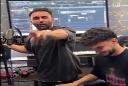 آواز شادونه؛ این آهنگ رو فقط باید فاطمه ها گوش بدن