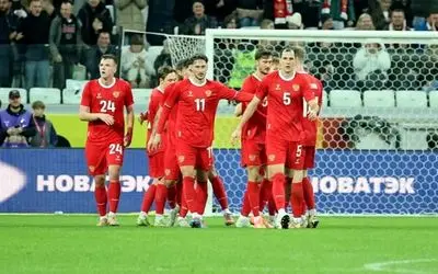 هدیه امیر قلعه‌نویی به روس‌ها