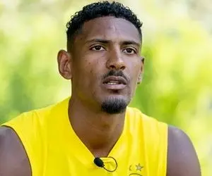 سرطان بدخیم  و شیمی درمانی ستاره فوتبال