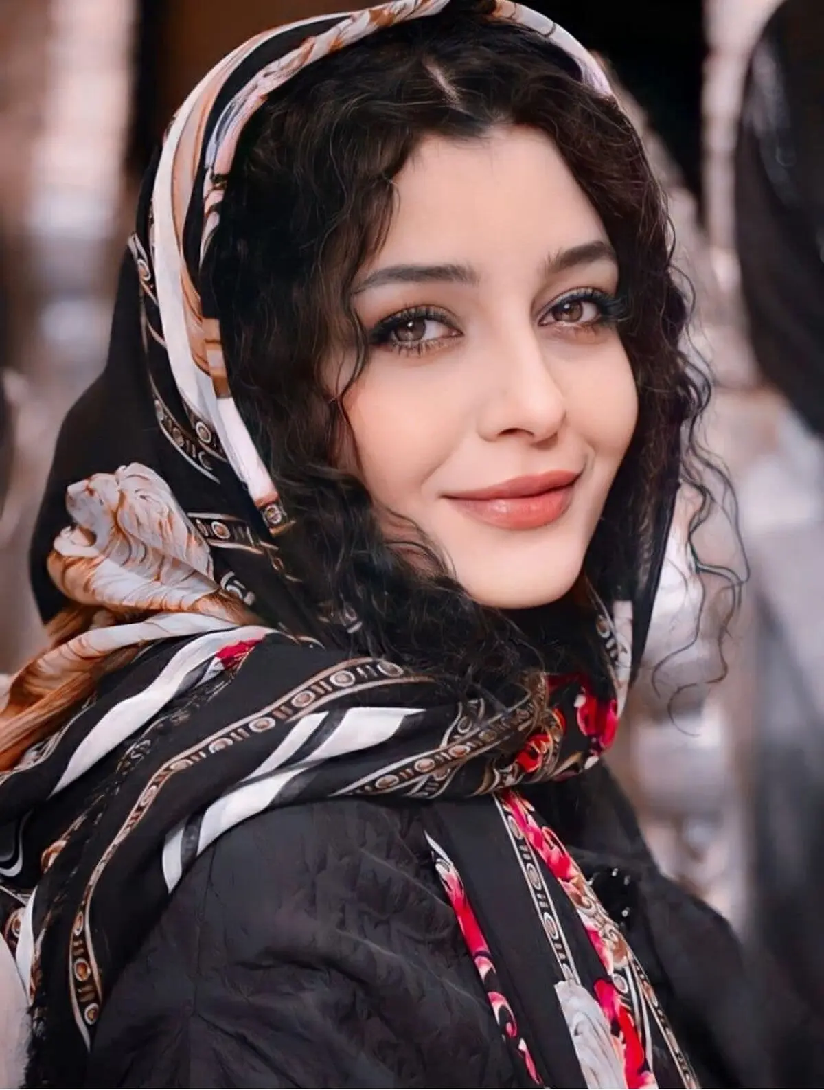 ساره+بیات