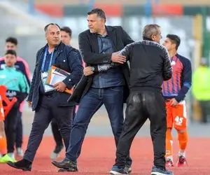 واکنش علی دایی به بازگشتش به فوتبال