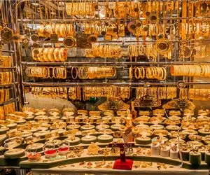 قیمت طلا امروز پنجشنبه 6 شهریور 1404؛ طلا از مرز 8 میلیون و 300 هزار تومان گذشت+ جدول