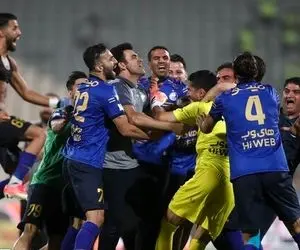 استقلال منتظر انقلاب