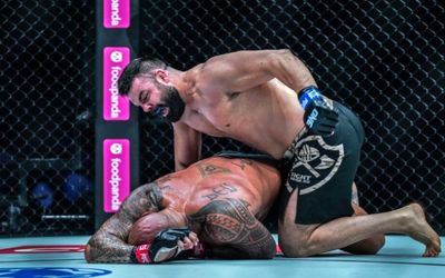برد تاریخی علی اکبری در MMA؛ غول ایرانی همه را شگفت زده کرد!