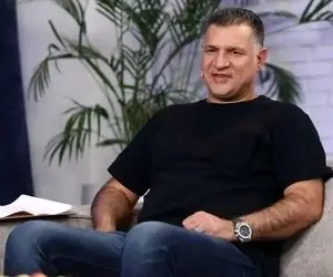 وقتی علی دایی همه ی آرزوهای کودک سرطانی در یک دیدار برآورده میکند